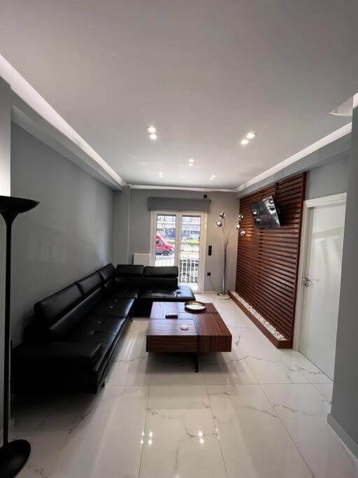 Luxurious, Spacious, Modern, Fully Renovated Apartment Close To Acropolis, Koukaki, Metro Station "Sygrou-Fix" Athènes Extérieur photo